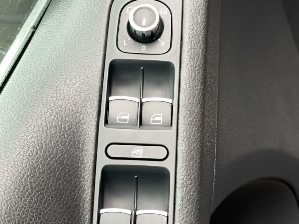 Volkswagen Tiguan I Рестайлинг с пробегом 2011 года, цена 1 070 000 рублей, 218570 км, внедорожник, Автокод Объявления