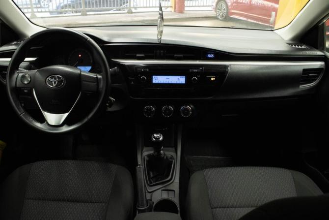 Toyota Corolla XI (E160 E170 E180) с пробегом 2014 года, цена 1 269 000 рублей, 180275 км, седан, Автокод Объявления