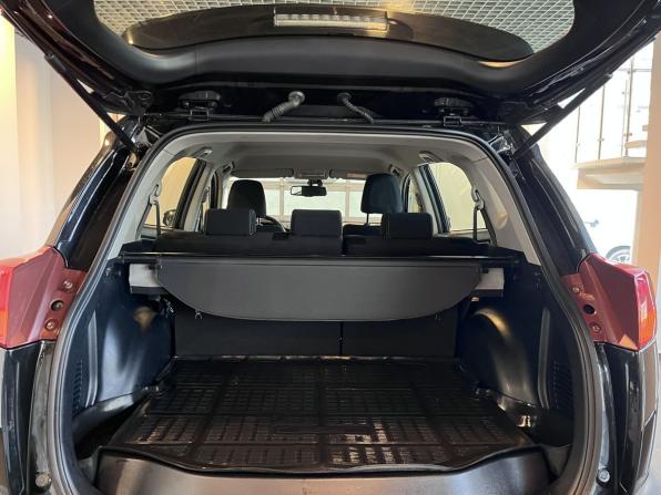 Toyota RAV4 IV (XA40) с пробегом 2015 года, цена 1 900 000 рублей, 240886 км, внедорожник, Автокод Объявления