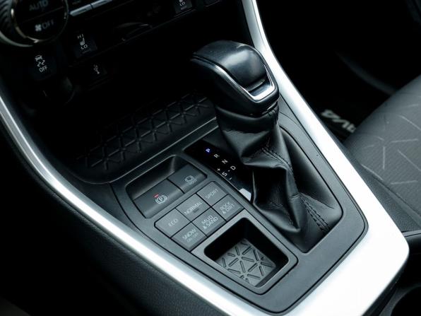 Toyota RAV4 V (XA50) с пробегом 2021 года, цена 3 099 000 рублей, 167446 км, внедорожник, Автокод Объявления
