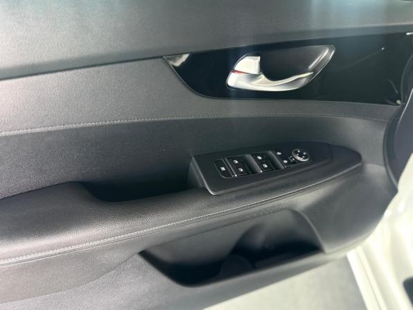 Kia Cerato IV с пробегом 2019 года, цена 1 795 000 рублей, 118742 км, седан, Автокод Объявления