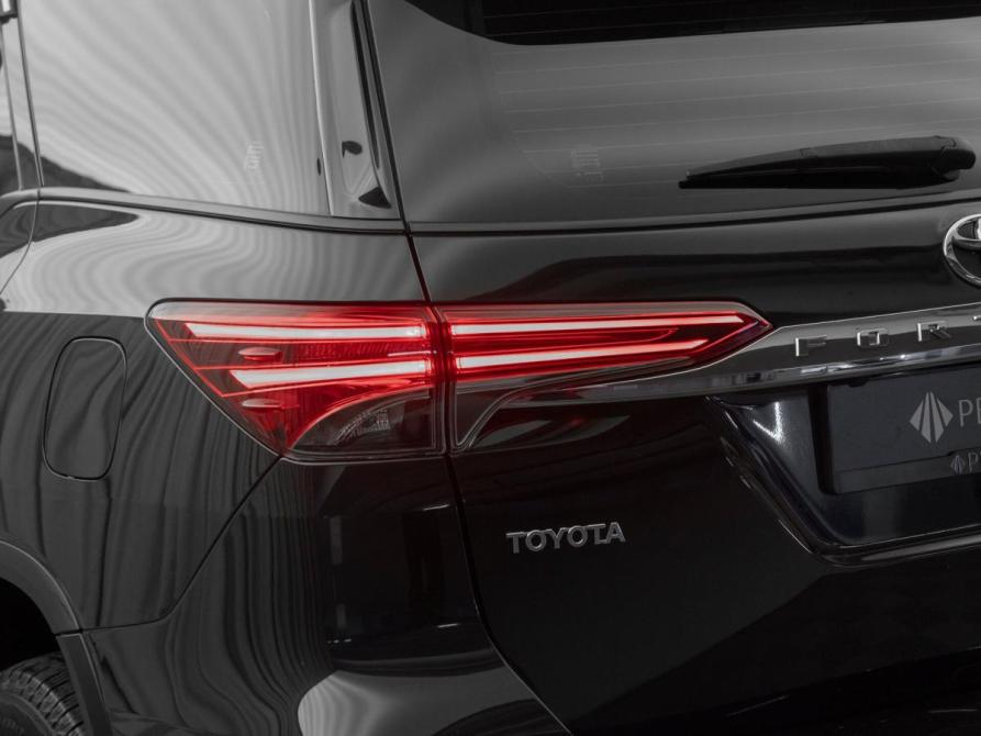 Toyota Fortuner II Москва  - изображение 22