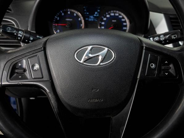 Hyundai Solaris I с пробегом 2013 года, цена 639 000 рублей, 122309 км, седан, Автокод Объявления