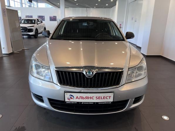 Skoda Octavia II (A5) Рестайлинг с пробегом 2011 года, цена 695 000 рублей, 207817 км, лифтбек, Автокод Объявления