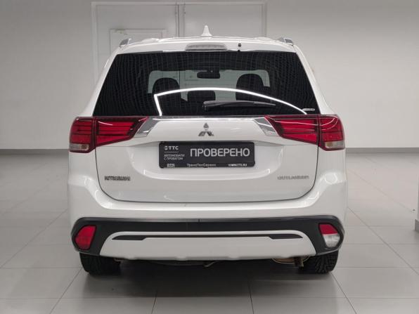 Mitsubishi Outlander III Рестайлинг 3 с пробегом 2019 года, цена 1 847 000 рублей, 229659 км, внедорожник, Автокод Объявления