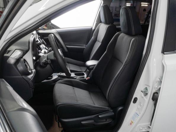 Toyota RAV4 IV (XA40) Рестайлинг с пробегом 2017 года, цена 2 800 000 рублей, 190025 км, внедорожник, Автокод Объявления