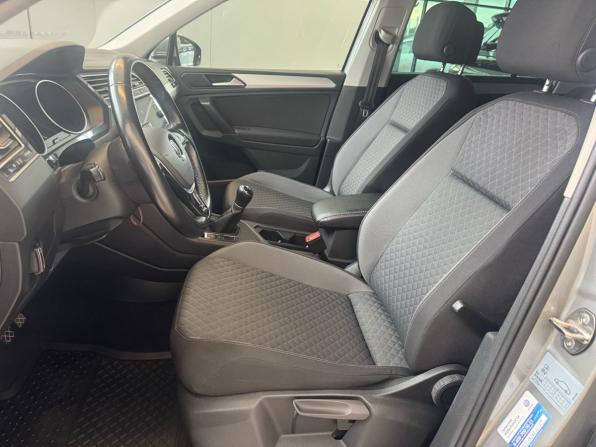 Volkswagen Tiguan II с пробегом 2019 года, цена 2 199 000 рублей, 76986 км, внедорожник, Автокод Объявления