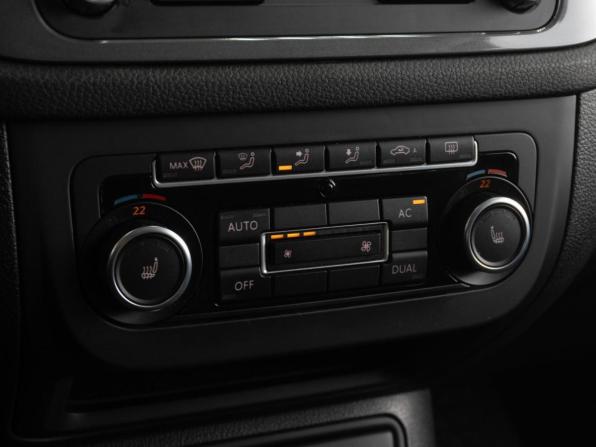 Volkswagen Tiguan I Рестайлинг с пробегом 2011 года, цена 1 399 000 рублей, 177150 км, внедорожник, Автокод Объявления