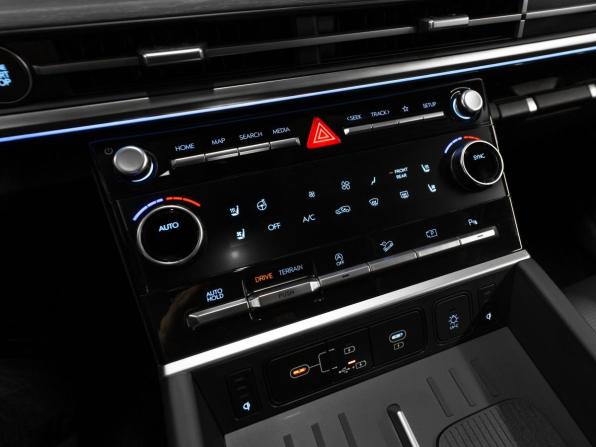 Hyundai Santa Fe V (MX5) с пробегом 2026 года, цена 6 150 000 рублей, 40 км, внедорожник, Автокод Объявления