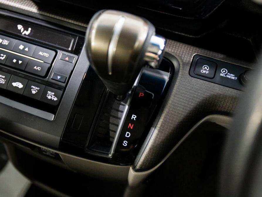 Honda Stepwgn V Иркутск  - изображение 17