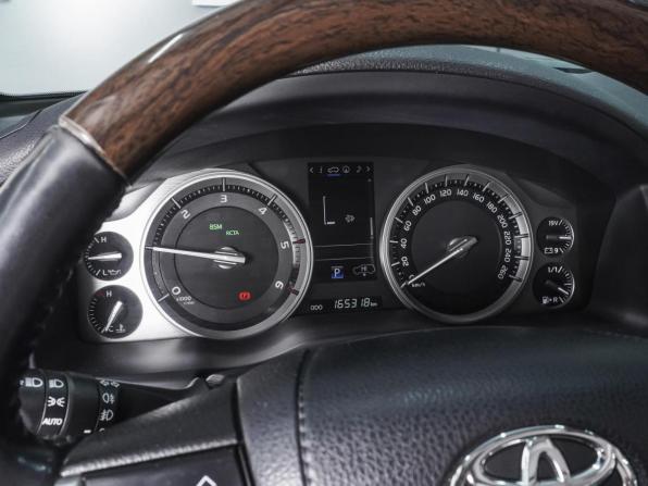 Toyota Land Cruiser 200 Series Рестайлинг 2 с пробегом 2018 года, цена 7 350 000 рублей, 165318 км, внедорожник, Автокод Объявления