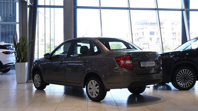 Lada (ВАЗ) Granta I Рестайлинг с пробегом 2025 года, цена 999 000 рублей, 42 км, седан, Автокод Объявления