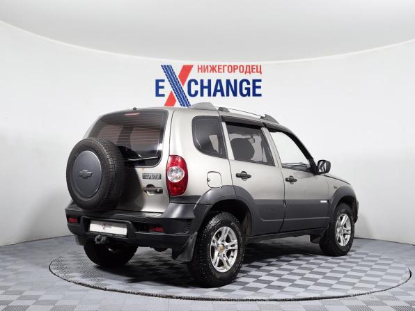 Chevrolet Niva I Рестайлинг с пробегом 2011 года, цена 405 000 рублей, 156059 км, внедорожник, Автокод Объявления