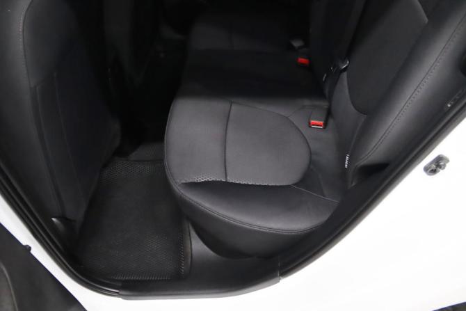 Hyundai Solaris I Рестайлинг с пробегом 2015 года, цена 825 250 рублей, 117076 км, хэтчбек, Автокод Объявления