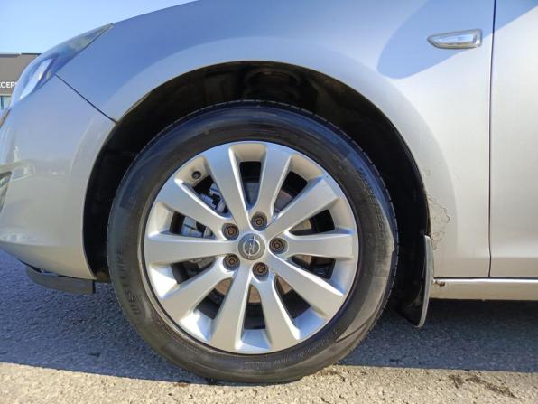 Opel Astra J с пробегом 2010 года, цена 616 000 рублей, 219600 км, хэтчбек, Автокод Объявления