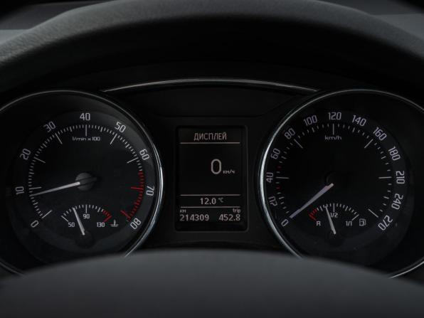 Skoda Superb II с пробегом 2012 года, цена 797 000 рублей, 214308 км, универсал, Автокод Объявления