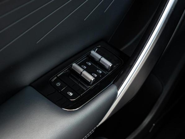 Geely Atlas II с пробегом 2024 года, цена 2 795 000 рублей, 16549 км, внедорожник, Автокод Объявления