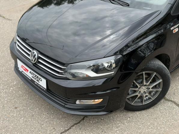 Volkswagen Polo V Рестайлинг с пробегом 2015 года, цена 640 000 рублей, 281978 км, седан, Автокод Объявления