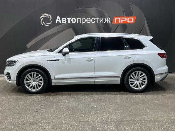 Volkswagen Touareg III с пробегом 2021 года, цена 6 050 000 рублей, 134546 км, внедорожник, Автокод Объявления