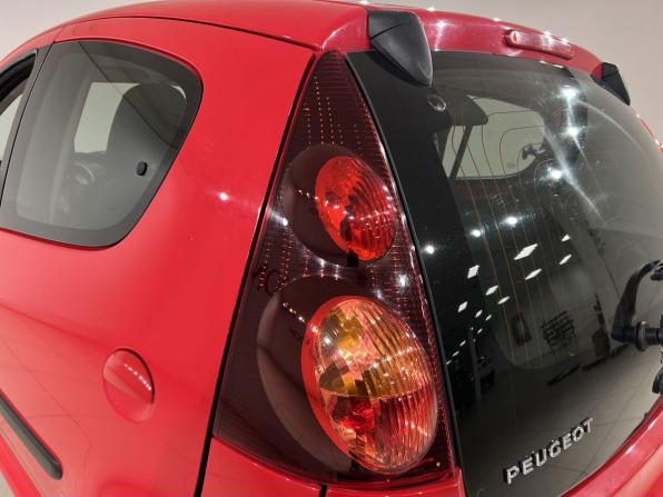 Peugeot 107 I Рестайлинг 2 с пробегом 2012 года, цена 590 000 рублей, 141000 км, хэтчбек, Автокод Объявления