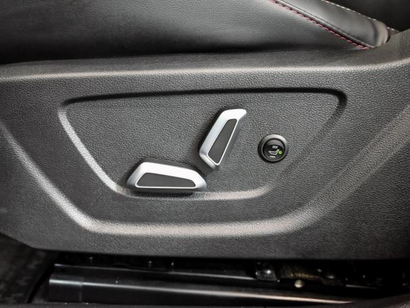 Geely Coolray I Рестайлинг с пробегом 2024 года, цена 2 300 000 рублей, 28365 км, внедорожник, Автокод Объявления