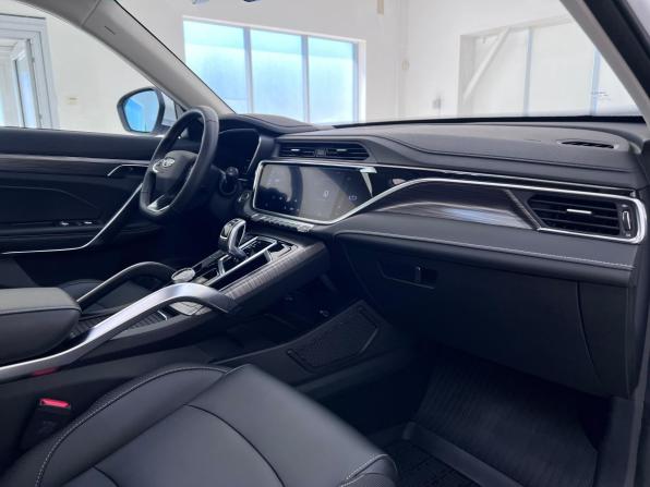 Geely Atlas Pro с пробегом 2023 года, цена 2 299 000 рублей, 15438 км, внедорожник, Автокод Объявления