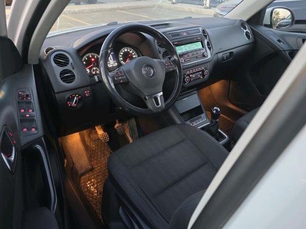 Volkswagen Tiguan I Рестайлинг с пробегом 2012 года, цена 1 026 000 рублей, 132840 км, внедорожник, Автокод Объявления