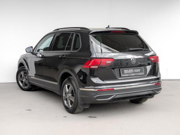 Volkswagen Tiguan II Рестайлинг с пробегом 2021 года, цена 2 150 000 рублей, 166321 км, внедорожник, Автокод Объявления