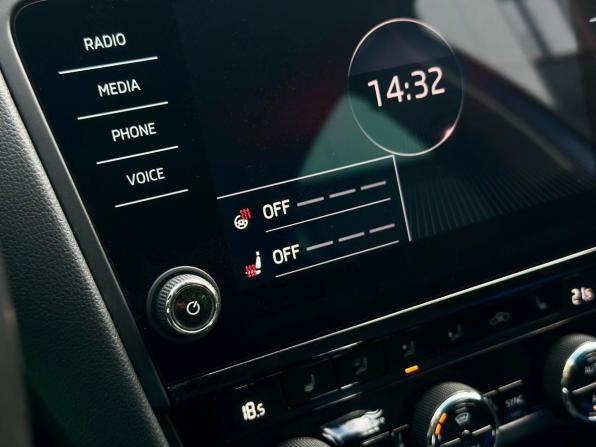 Skoda Octavia III (A7) Рестайлинг с пробегом 2019 года, цена 2 130 000 рублей, 106217 км, лифтбек, Автокод Объявления