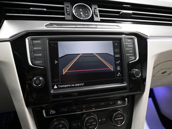 Volkswagen Passat B8 с пробегом 2015 года, цена 1 615 000 рублей, 211345 км, седан, Автокод Объявления