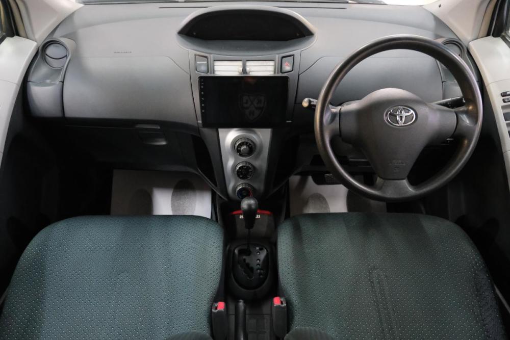 Toyota Vitz II (XP90) Омск  - изображение 12
