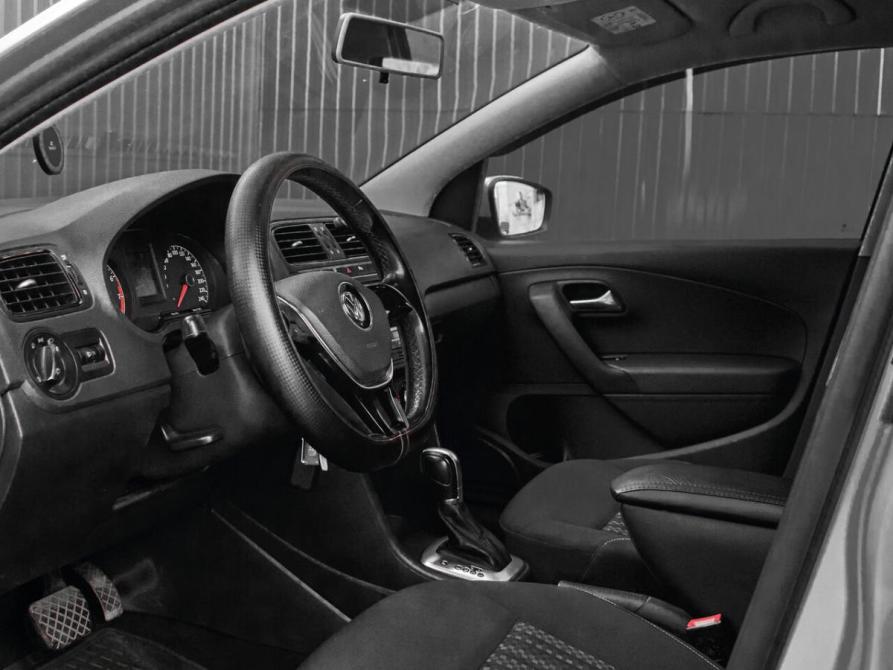 Volkswagen Polo V Рестайлинг Екатеринбург  - изображение 10