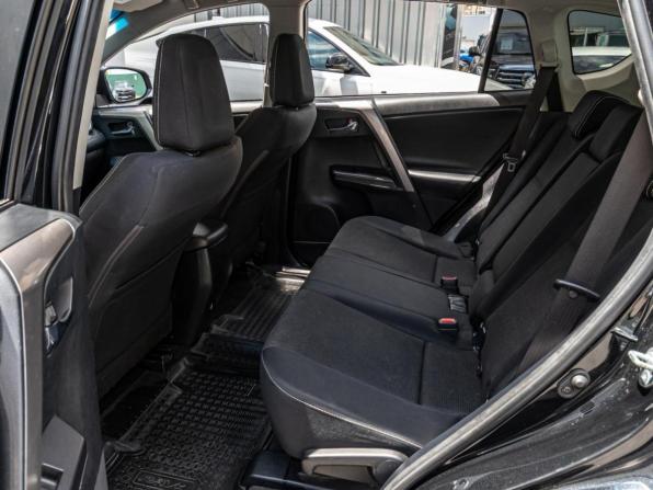 Toyota RAV4 IV (XA40) Рестайлинг с пробегом 2018 года, цена 2 340 000 рублей, 129370 км, внедорожник, Автокод Объявления