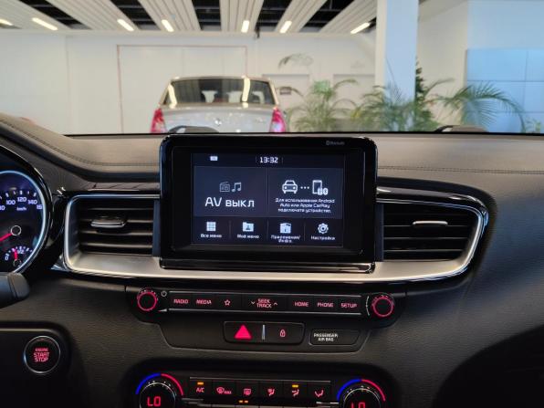 Kia Ceed III с пробегом 2019 года, цена 1 750 000 рублей, 93527 км, универсал, Автокод Объявления