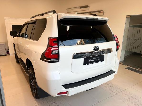 Toyota Land Cruiser Prado 150 Series Рестайлинг 2 с пробегом 2018 года, цена 4 949 000 рублей, 90000 км, внедорожник, Автокод Объявления