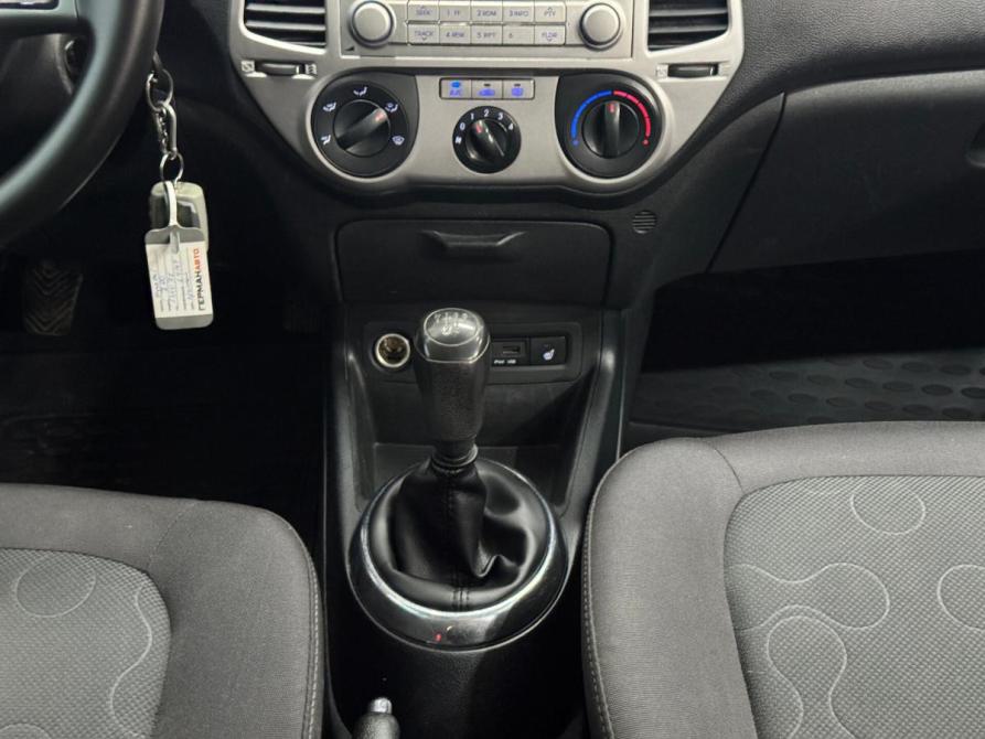 Hyundai i20 I Набережные Челны  - изображение 18