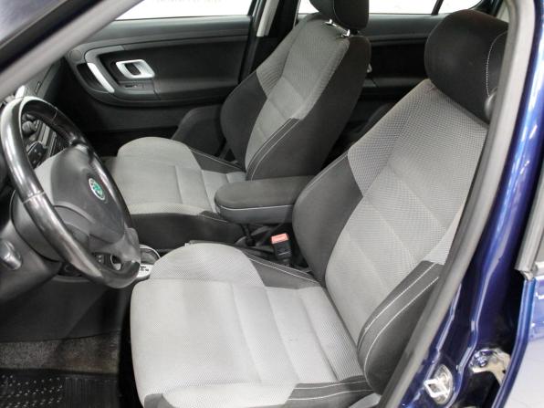 Skoda Fabia II с пробегом 2008 года, цена 630 000 рублей, 108165 км, хэтчбек, Автокод Объявления