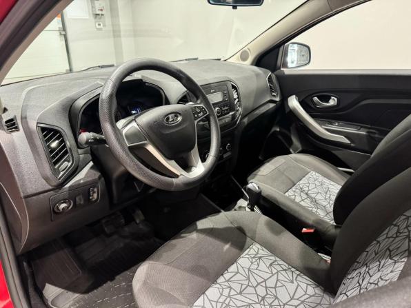 Lada (ВАЗ) XRAY I с пробегом 2019 года, цена 915 990 рублей, 43293 км, хэтчбек, Автокод Объявления