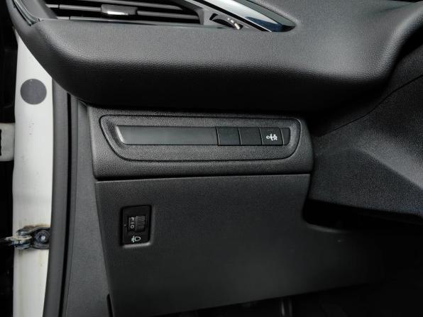 Peugeot 208 I с пробегом 2013 года, цена 619 000 рублей, 115987 км, хэтчбек, Автокод Объявления