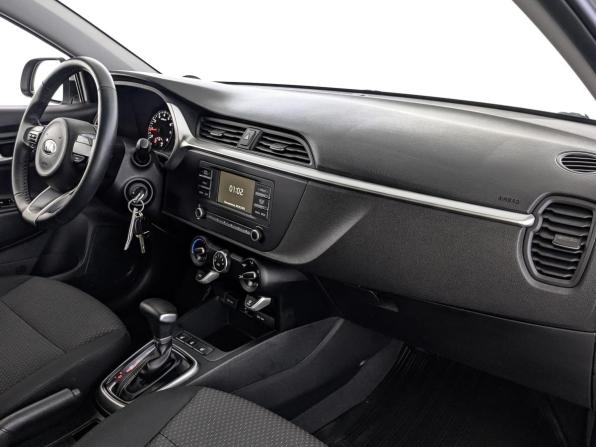 Kia Rio IV Рестайлинг с пробегом 2021 года, цена 1 665 000 рублей, 49961 км, седан, Автокод Объявления