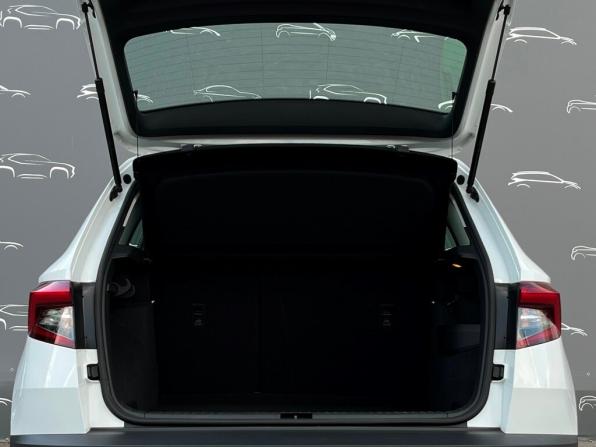Skoda Karoq I с пробегом 2021 года, цена 2 659 300 рублей, 30936 км, внедорожник, Автокод Объявления
