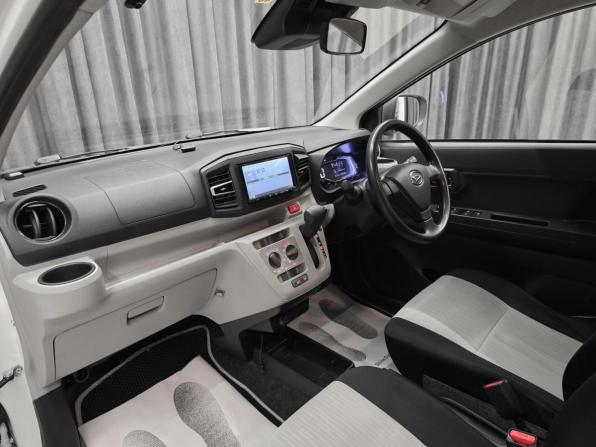 Daihatsu Mira e:S II с пробегом 2018 года, цена 599 000 рублей, 120000 км, хэтчбек, Автокод Объявления