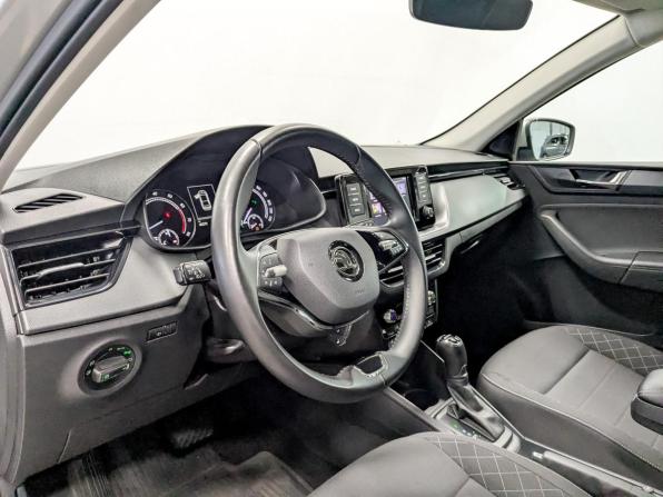 Skoda Rapid II с пробегом 2022 года, цена 1 790 000 рублей, 30252 км, лифтбек, Автокод Объявления