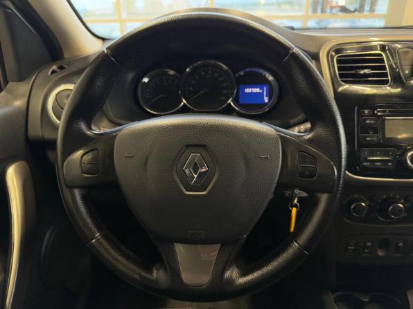 Renault Logan II с пробегом 2016 года, цена 750 000 рублей, 133708 км, седан, Автокод Объявления