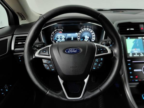 Ford Mondeo V с пробегом 2018 года, цена 1 449 000 рублей, 274000 км, универсал, Автокод Объявления