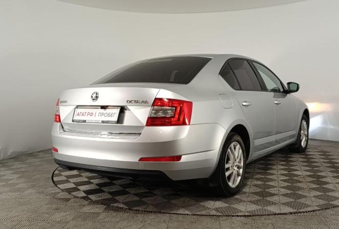 Skoda Octavia III (A7) с пробегом 2015 года, цена 1 230 000 рублей, 160880 км, лифтбек, Автокод Объявления