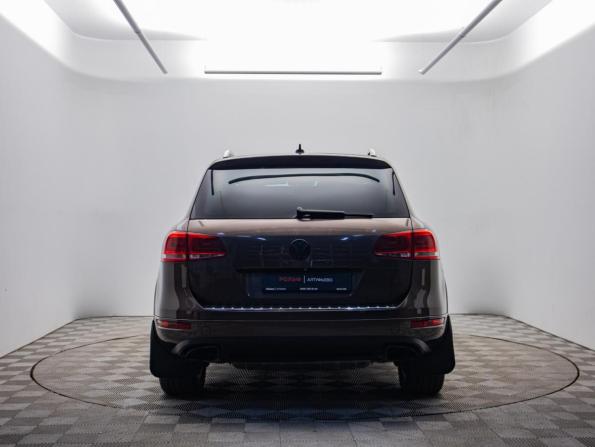 Volkswagen Touareg II с пробегом 2011 года, цена 1 670 000 рублей, 289850 км, внедорожник, Автокод Объявления