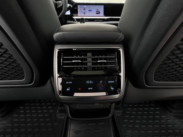 Geely Monjaro I Рестайлинг с пробегом 2026 года, цена 4 656 000 рублей, 15 км, внедорожник, Автокод Объявления