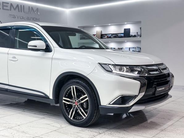 Mitsubishi Outlander III Рестайлинг 2 с пробегом 2015 года, цена 1 749 000 рублей, 179909 км, внедорожник, Автокод Объявления