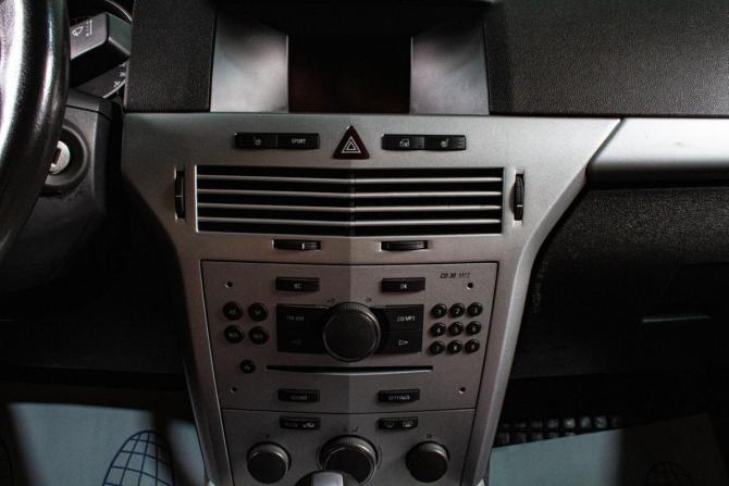Opel Astra H с пробегом 2010 года, цена 569 000 рублей, 293000 км, хэтчбек, Автокод Объявления